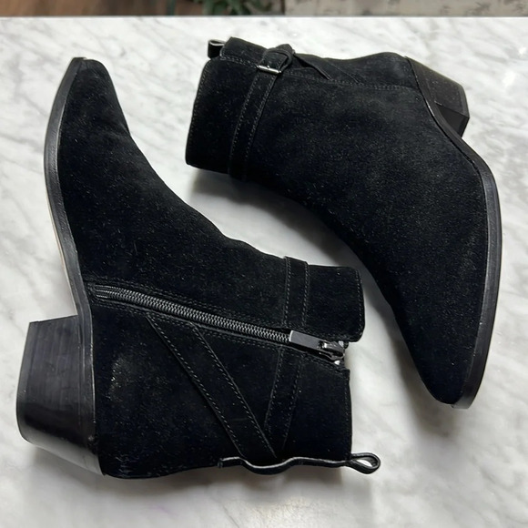 Banana Republic Black Suede size 9M - Picture 4 of 10